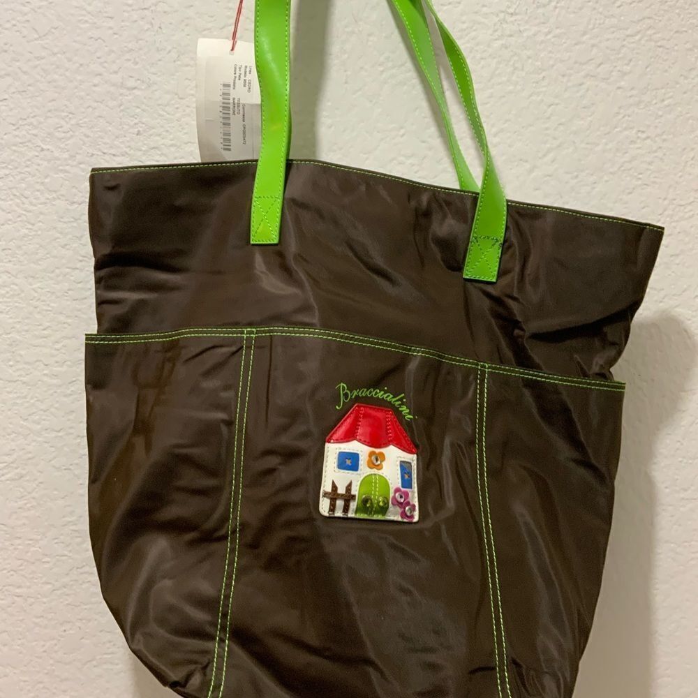 NWT BRACCIALINI TUA BROWN NYLON HAND BAG W/GREEN HANDLES LITTLE COTTAGE